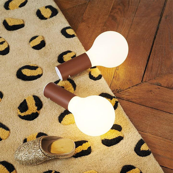 Aplo Lamp