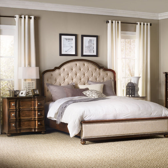 Leesburg Bachelor's Dresser