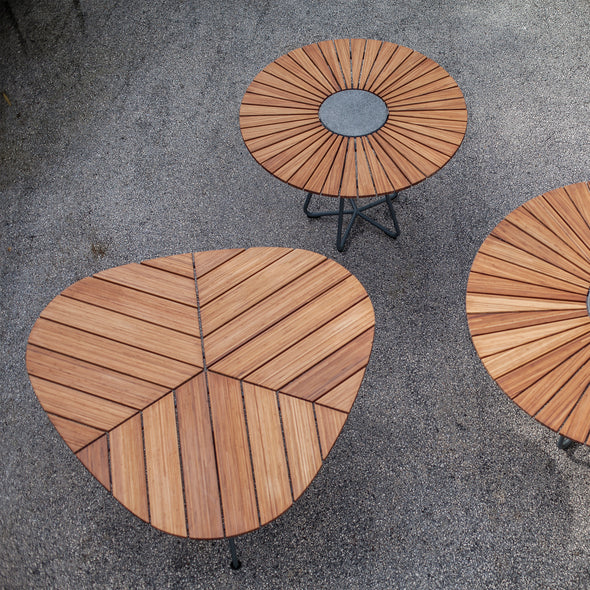 Leaf Outdoor Dining Table