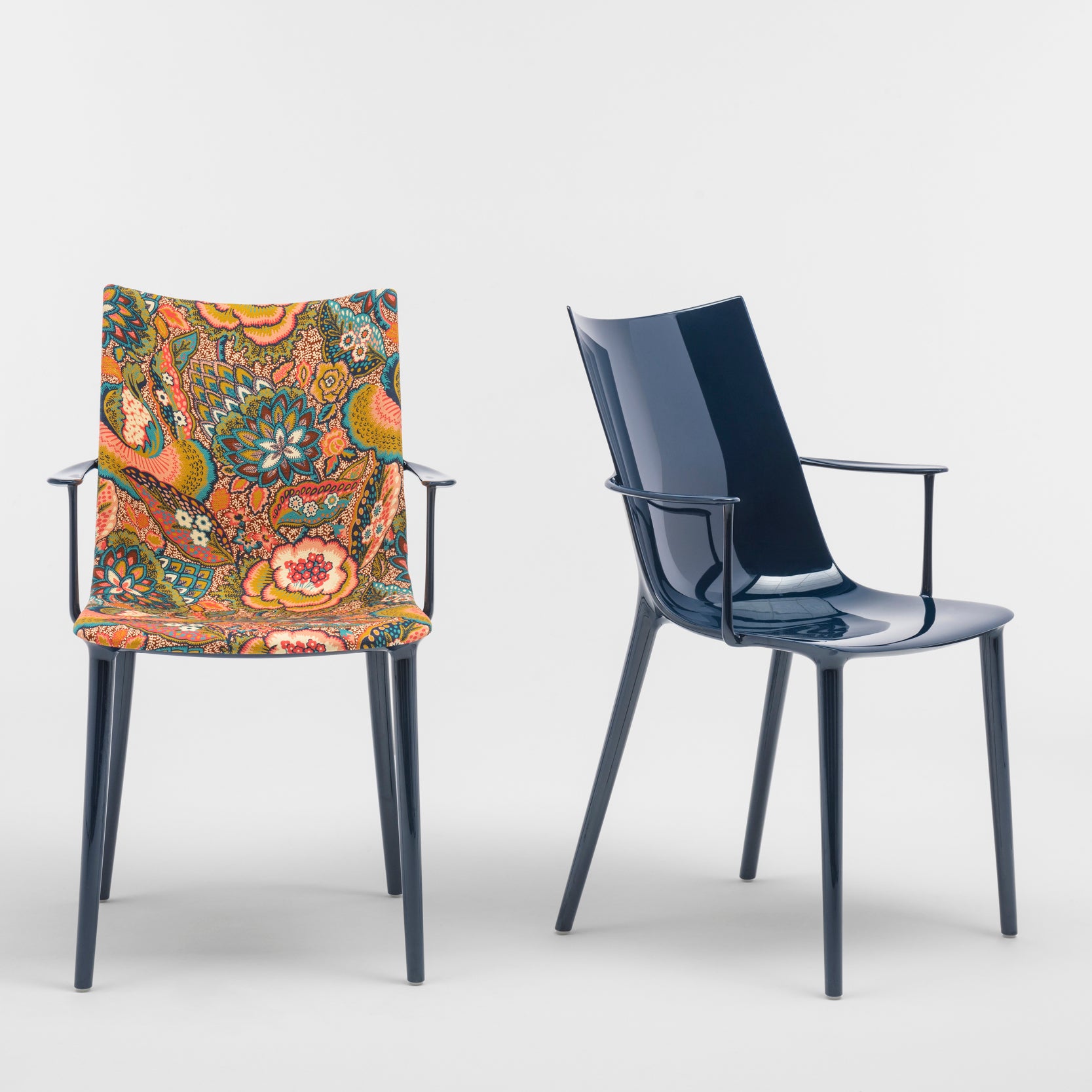 kartell-h-h-h-armchair-view-
