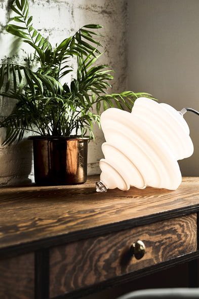 Neverending Glory La Scala Table Lamp