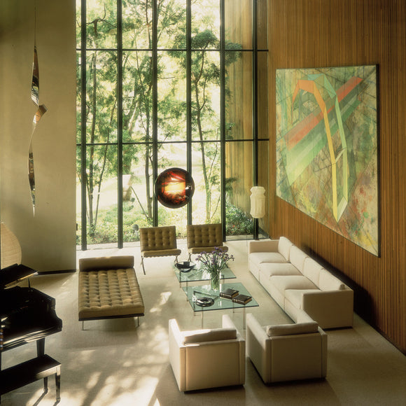 Pfister Standard Lounge Chair