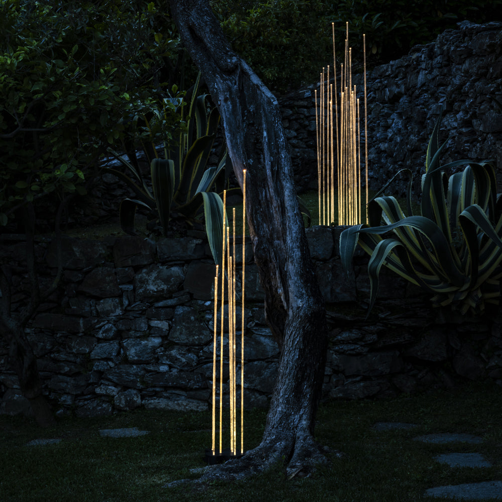 Les Formes イリスAVボード Artemide Reed Outdoor Floor Lamp - 2Modern