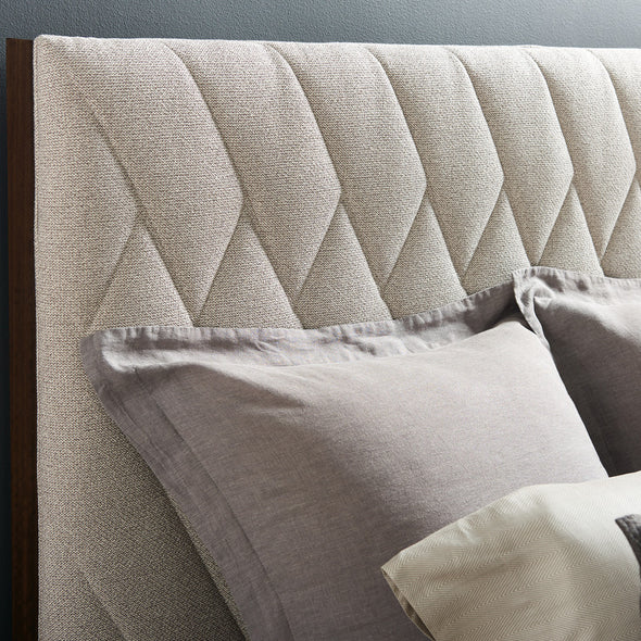 Moderne Bed