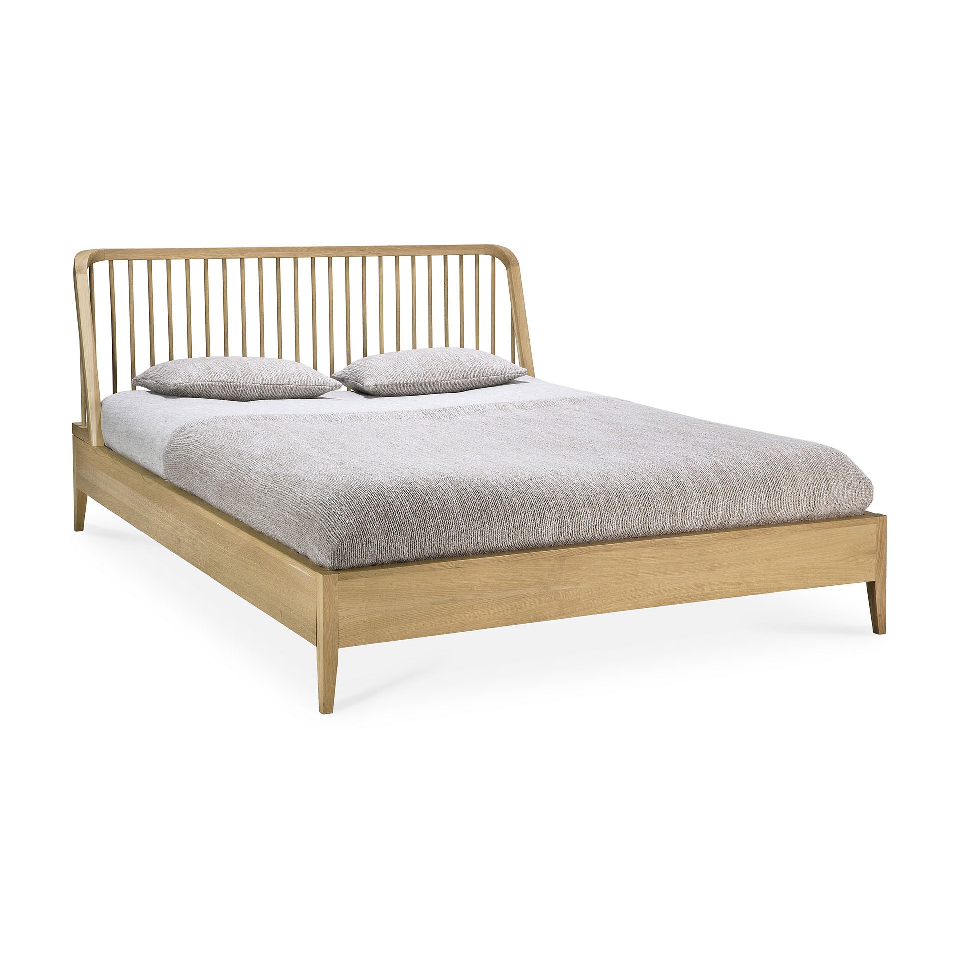 Ethnicraft Spindle Bed 2Modern