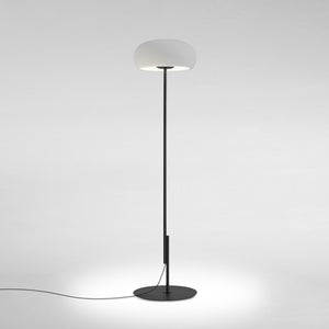 Vetra P LED Floor Lamp