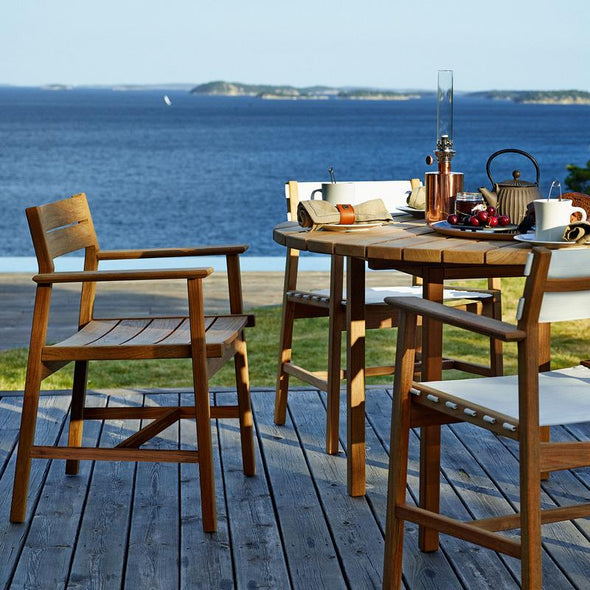 Djurö Round Dining Table