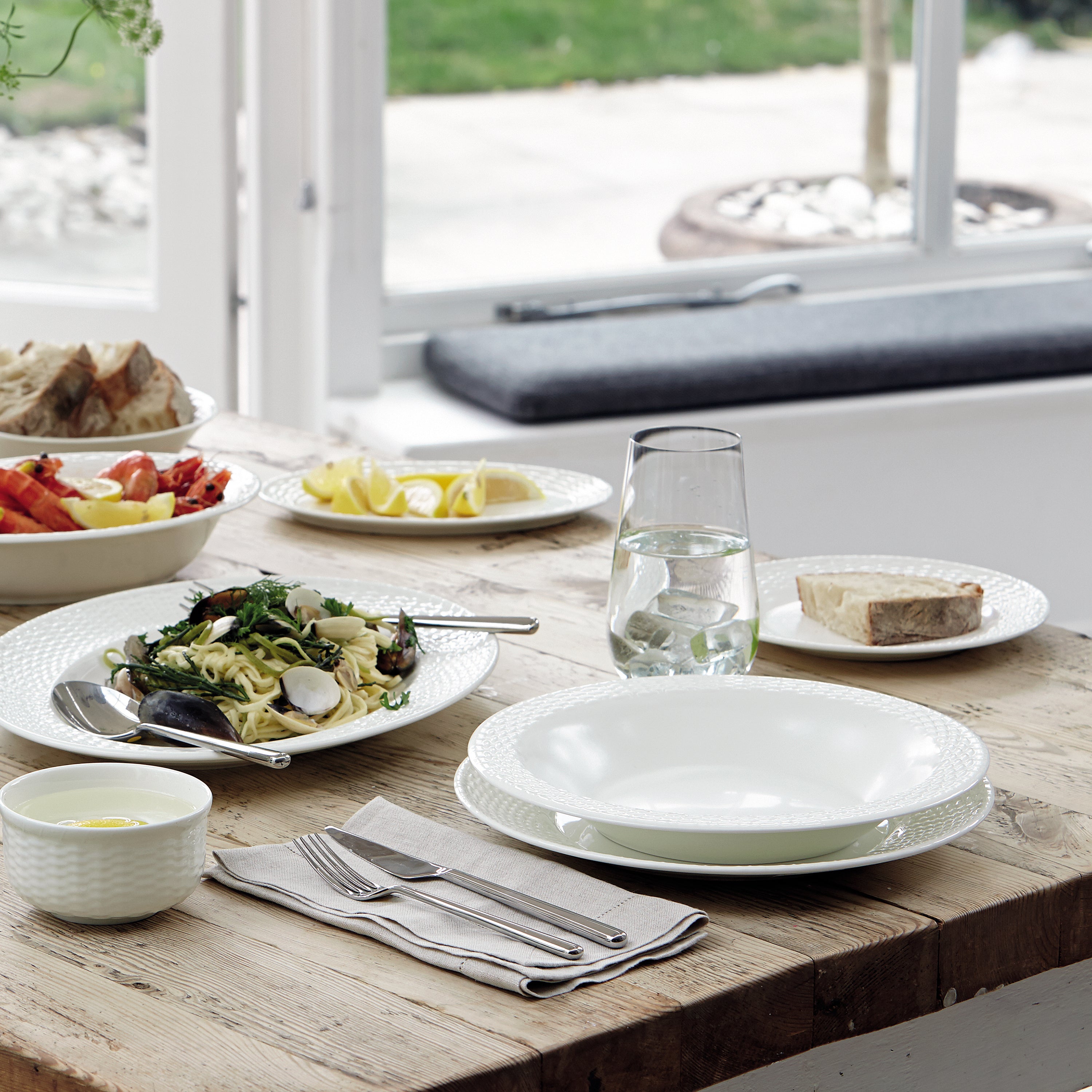 ウェッジウッド　ナンタケット　セット ウェッジウッド 16 点 ナンタケット バスケット セット , ホワイト