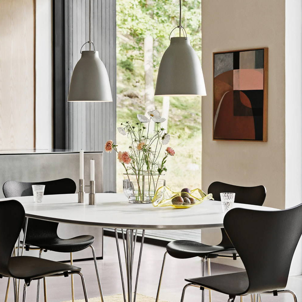 How Far Apart Should Pendant Lights Be?