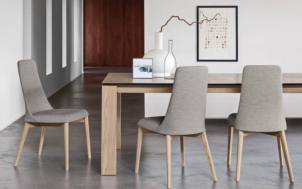 Choose the Right Dining Room Table in 4 Simple Steps