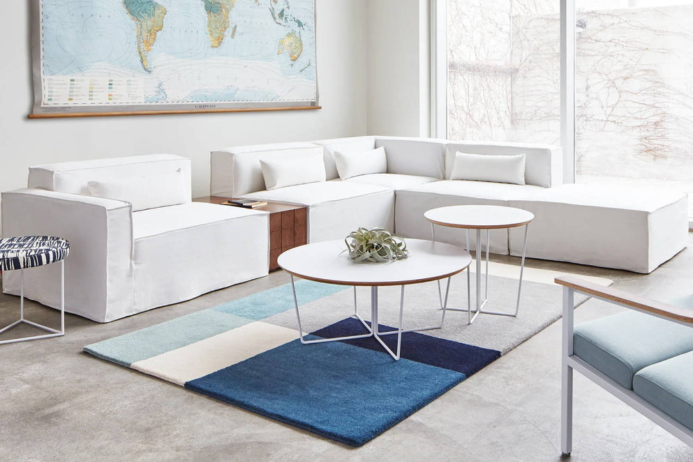 What's the Best Rug Size for a Living Room with a Sectional?