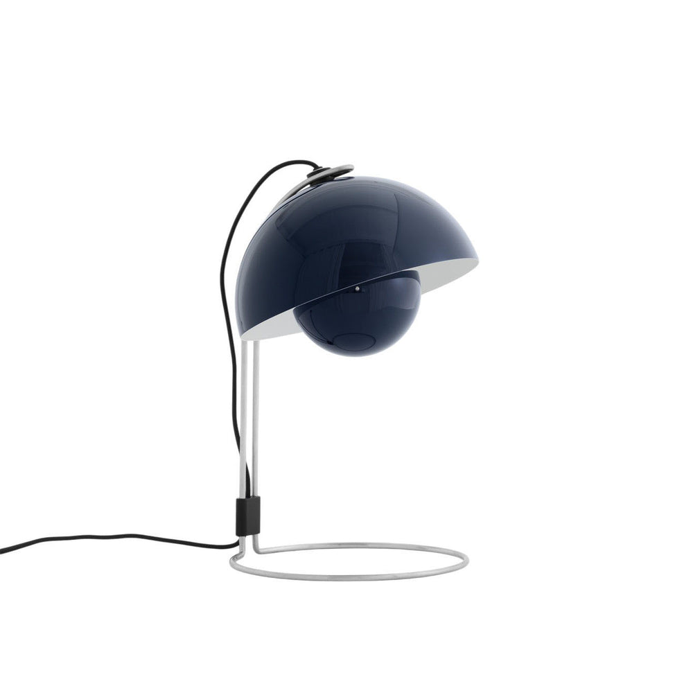 Flowerpot VP4 Table Lamp