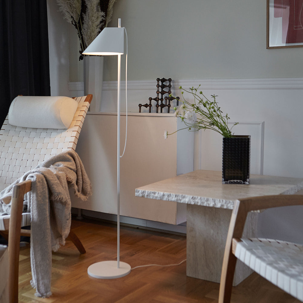 Yuh Floor Lamp