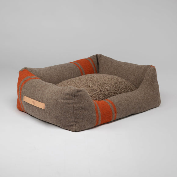 Henri Recycled Wool Dog Bed