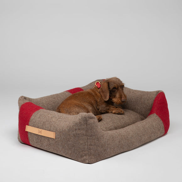 Henri Recycled Wool Dog Bed