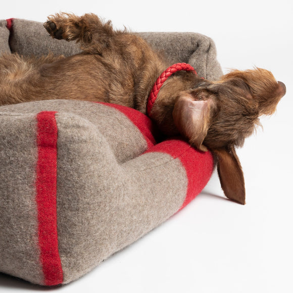 Henri Recycled Wool Dog Bed