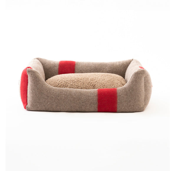 Henri Recycled Wool Dog Bed