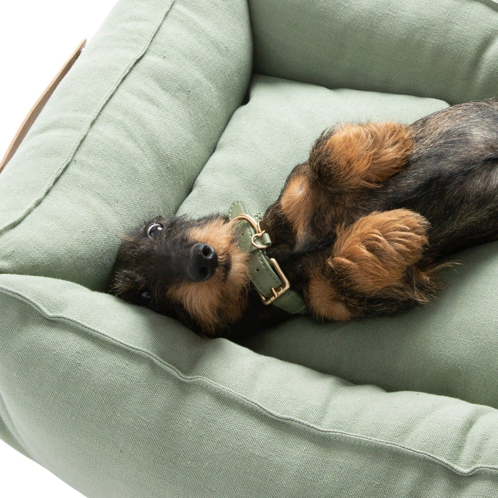 Edward Pure Linen Dog Bed
