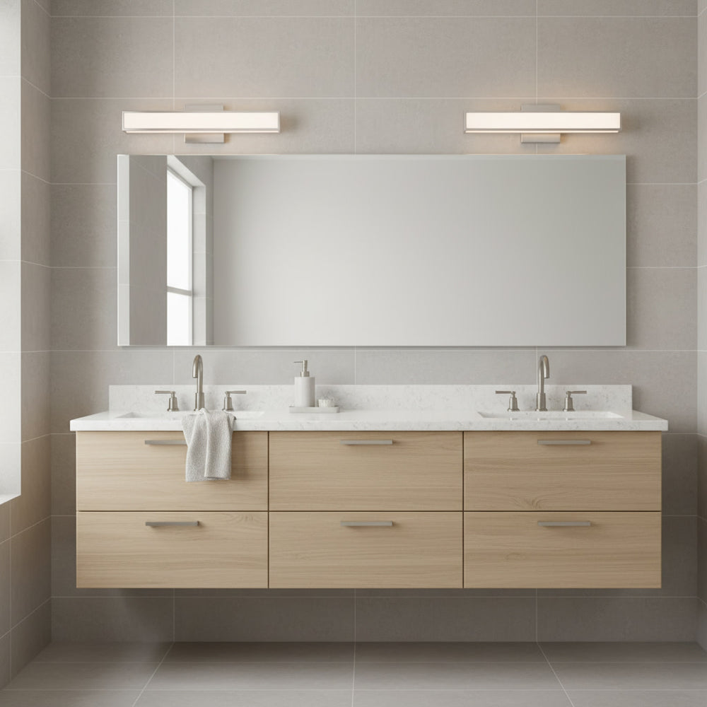 Alto Bath Light