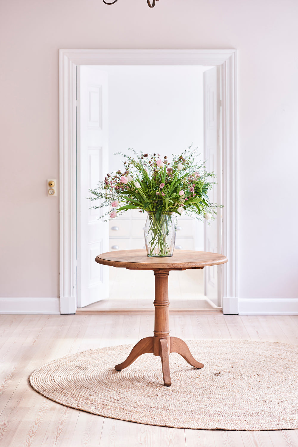 Michel Café Table