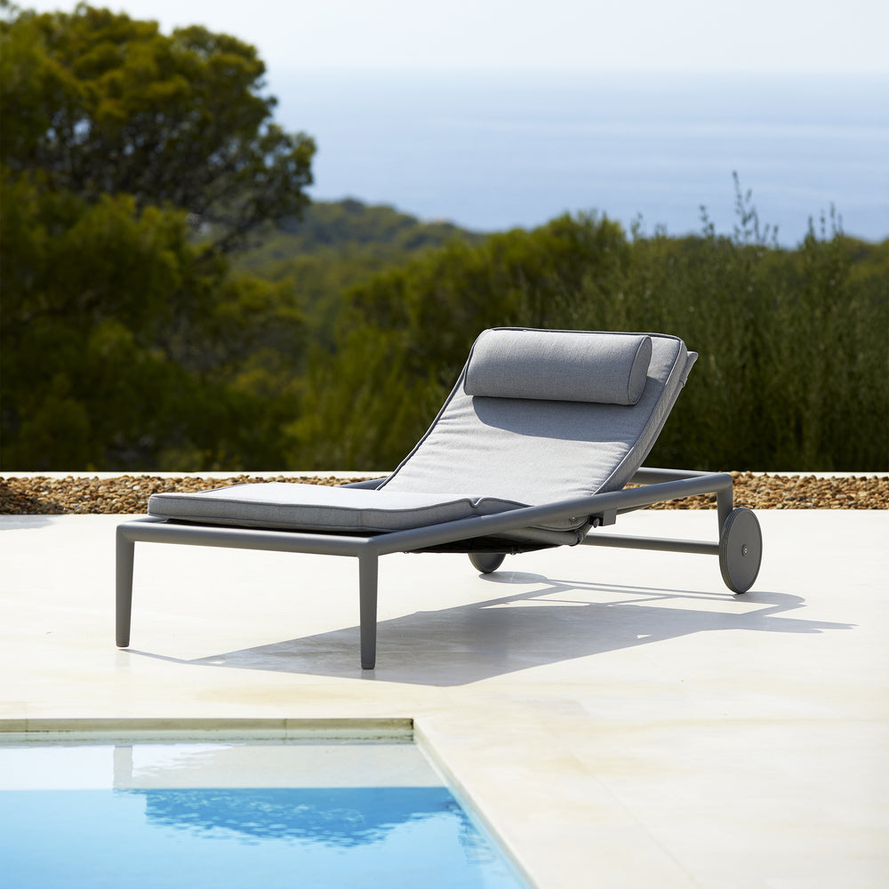 Conic Outdoor Sunbed with Gas Spring