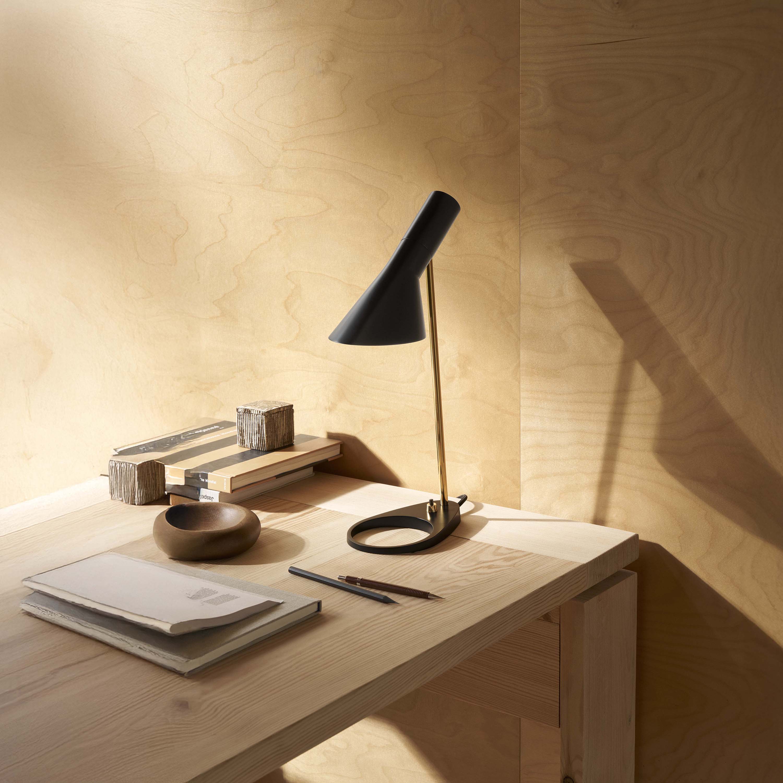 Louis Poulsen AJ Table Lamp - 2Modern