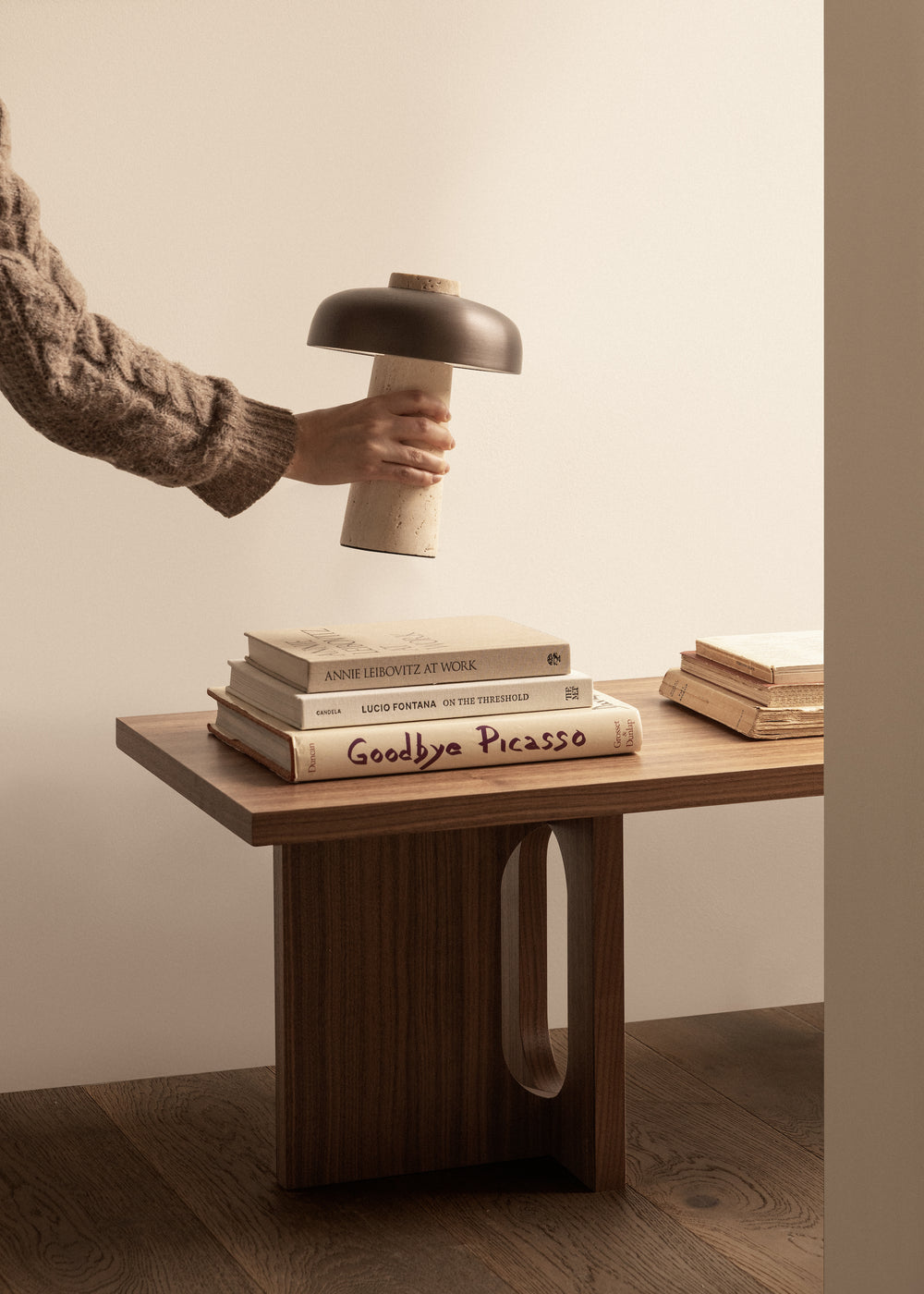 Androgyne Lounge Table