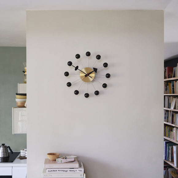 e Nelson ジョージネルソン Wallclocks Nelson Clock Wooden and Metal Analog Movement Ball Wall
