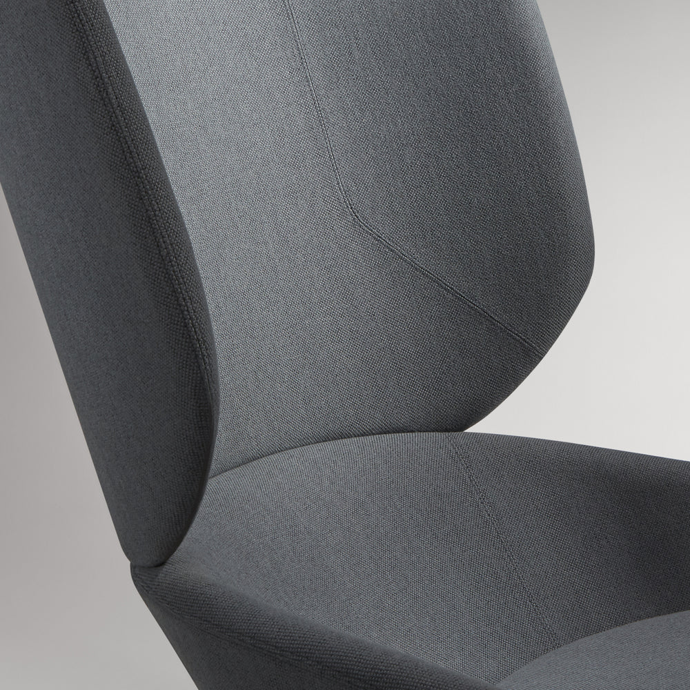 Heads Up Lounge Chair