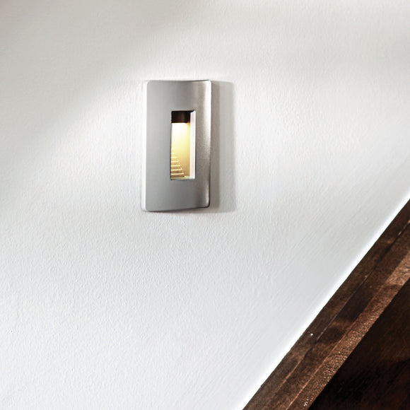 Luna LED Outdoor Small Step Light