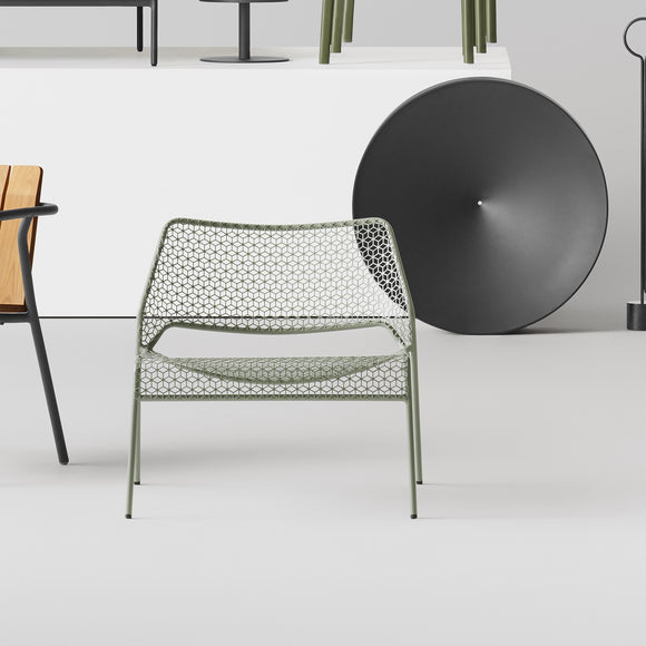 Hot Mesh Lounge Chair
