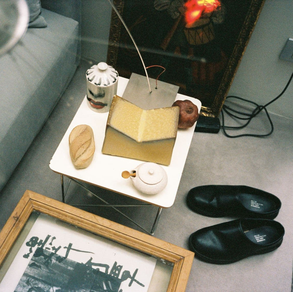 Ceramic Bookstand