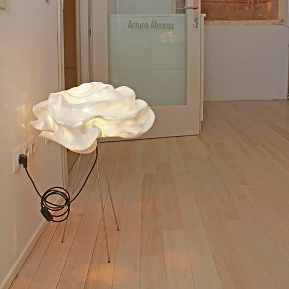Nevo Table Lamp