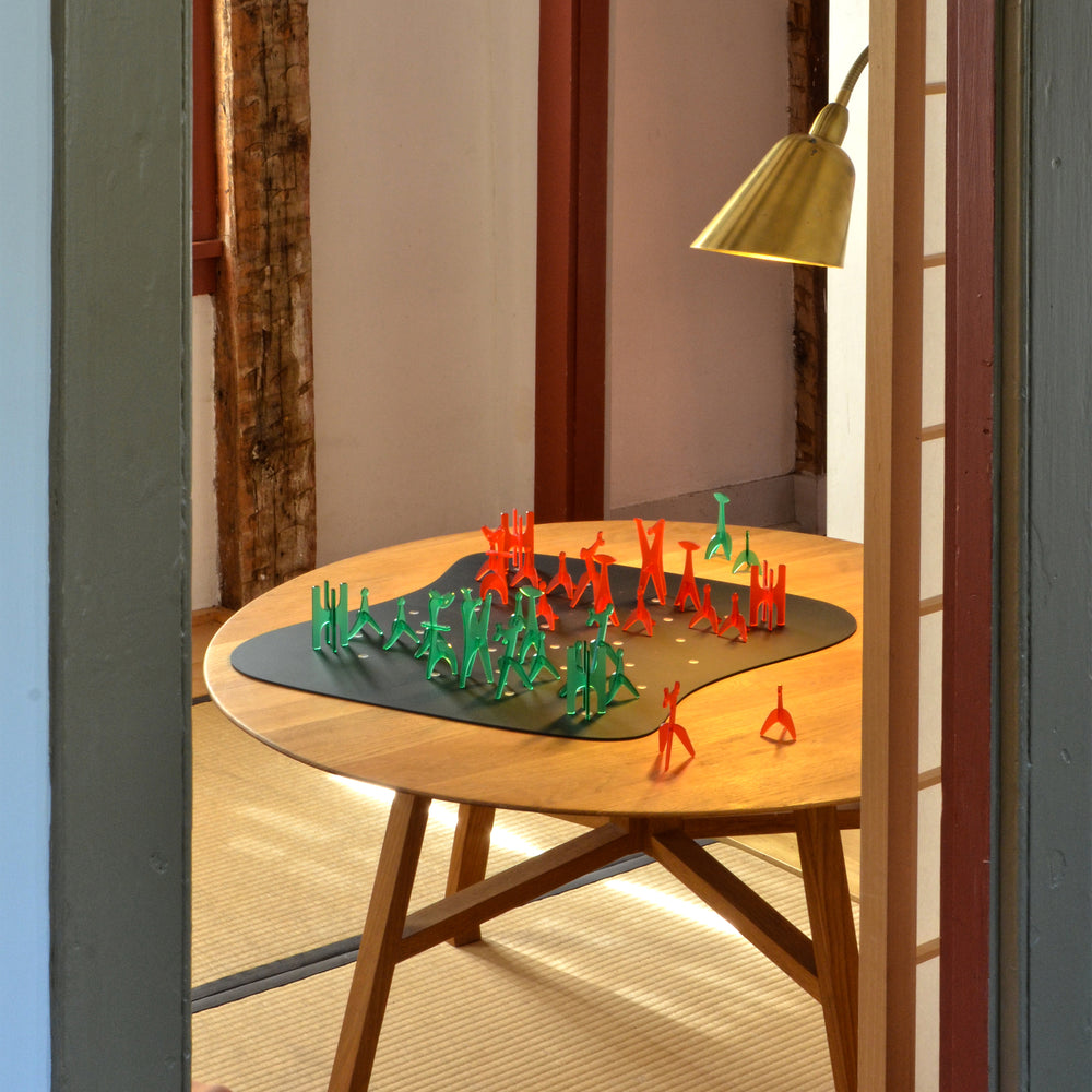 Noguchi Chess Set