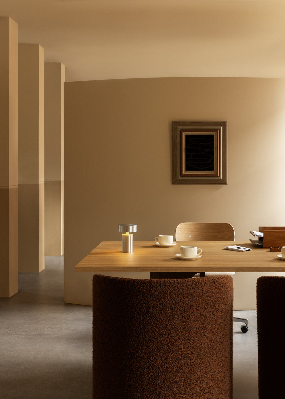 Androgyne Rectangular Dining Table