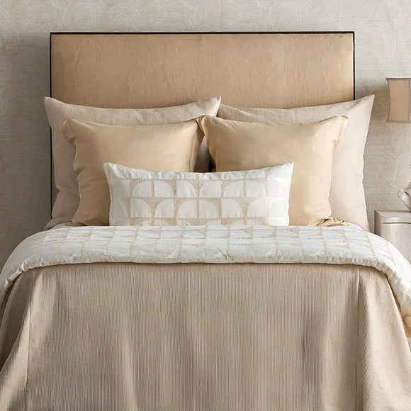 Ann Gish x The Met Lover's Kimono Sham