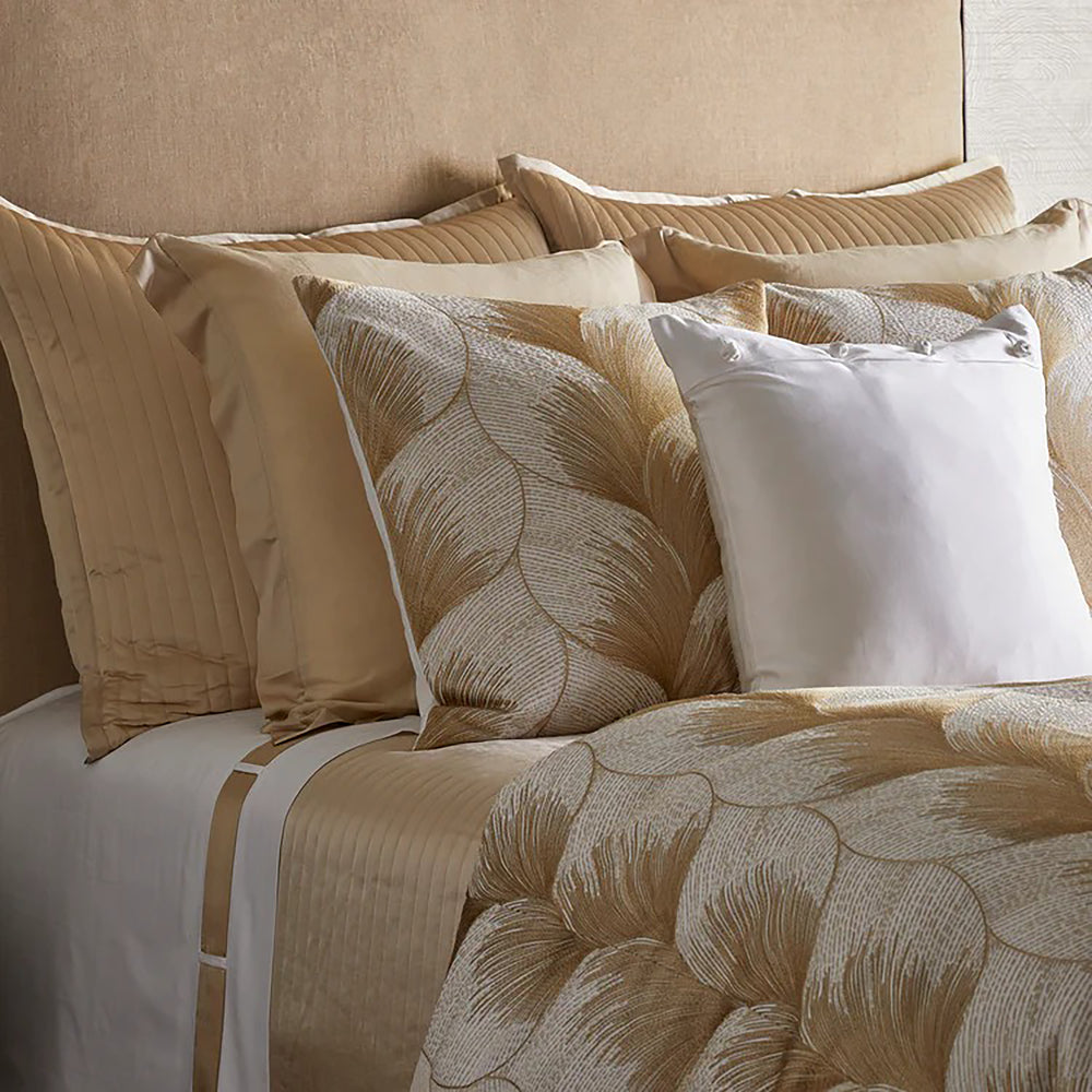 Ann Gish x The Met Lover's Kimono Sham