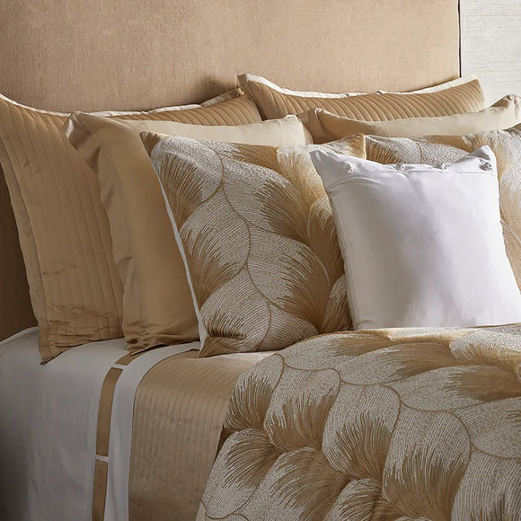 Ann Gish x The Met Lover's Kimono Sham