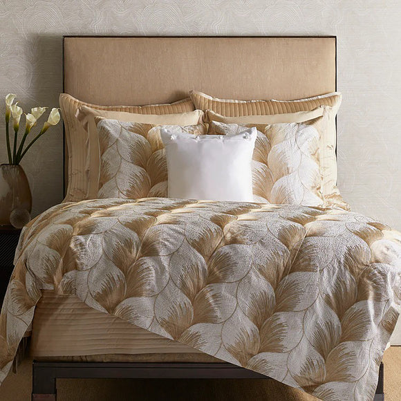 Ann Gish x The Met Lover's Kimono Sham