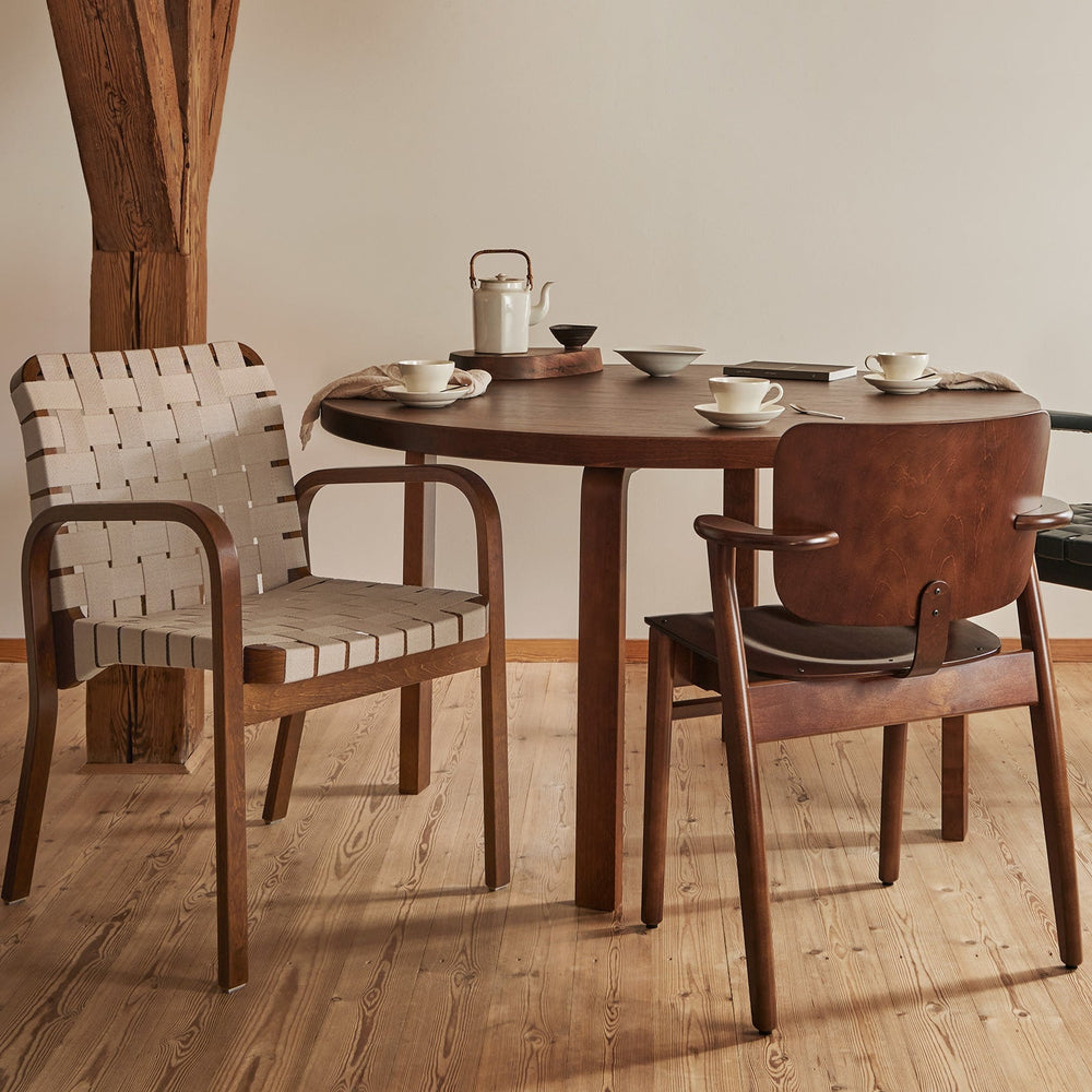 Domus Chair