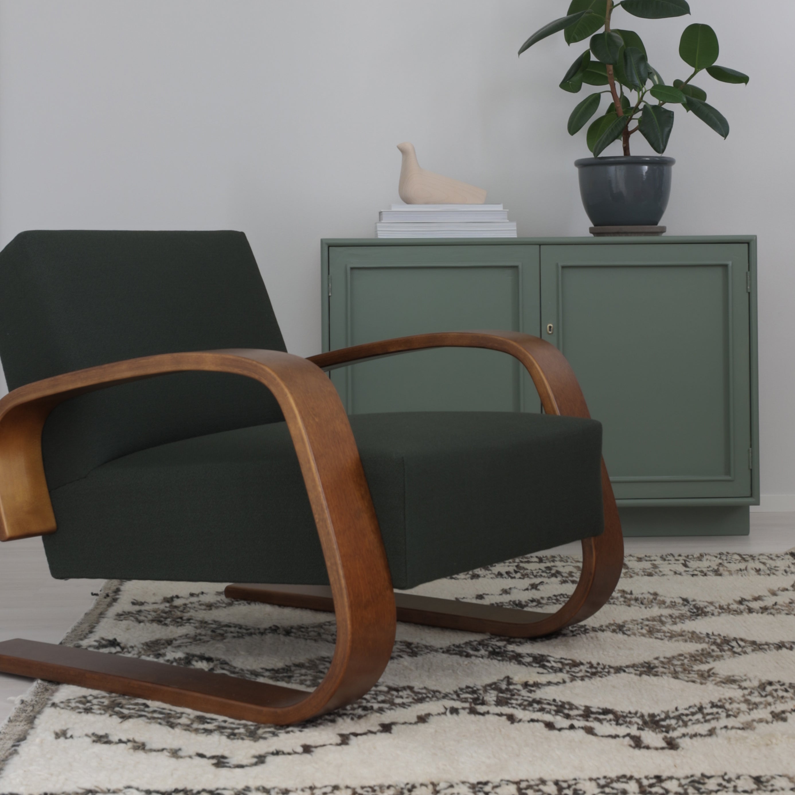 Artek Tank 400 Lounge Chair - 2Modern