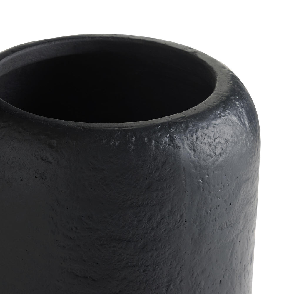 Lorenzo Outdoor Planter