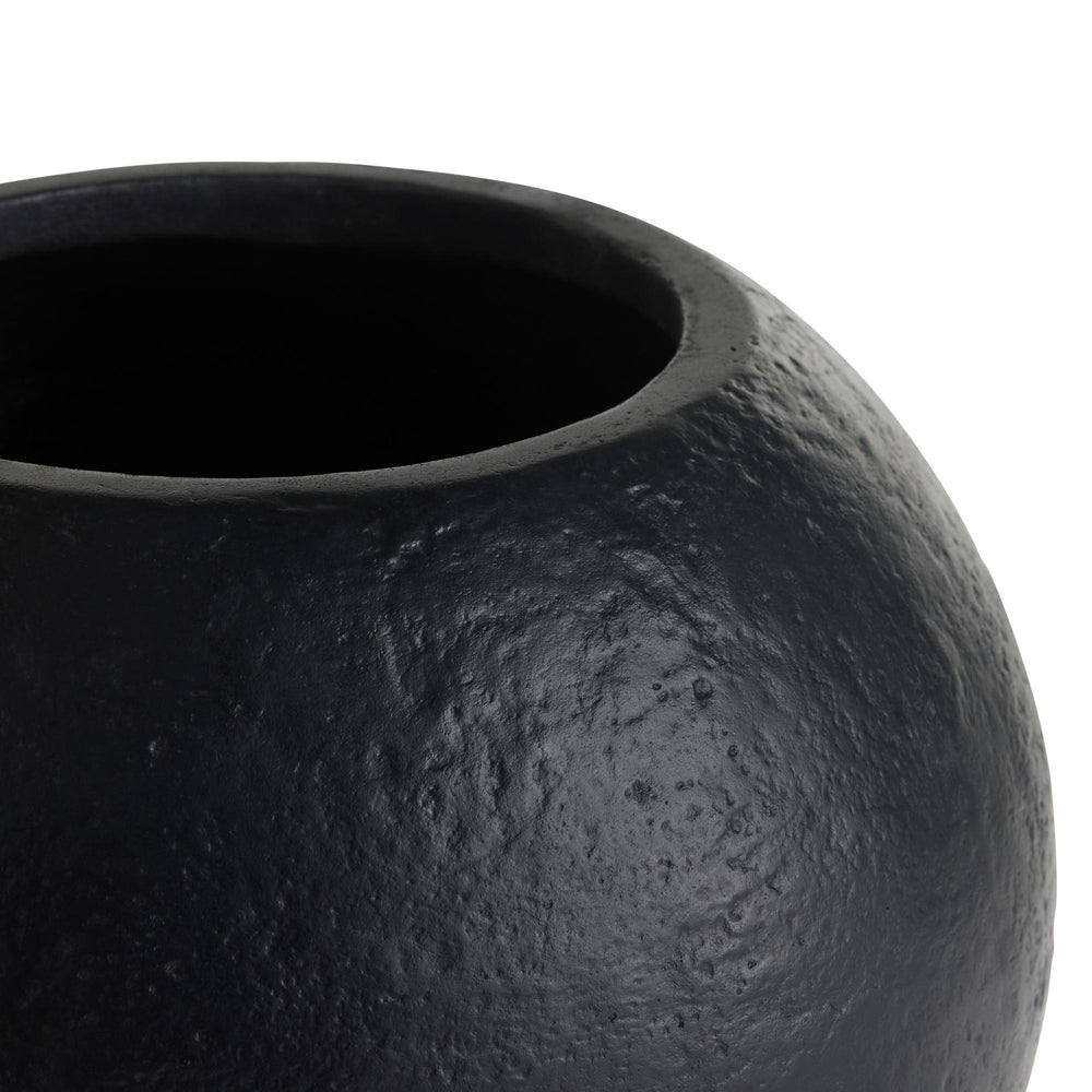 Lorenzo Outdoor Planter