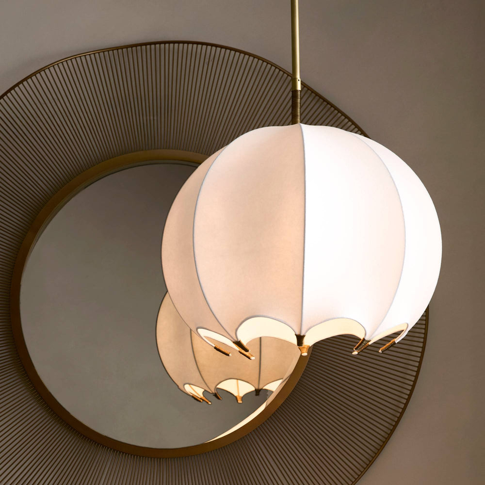 Lunaria Pendant Light