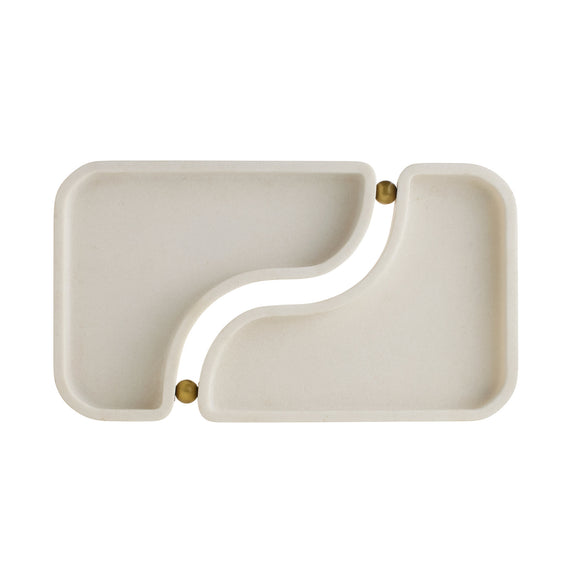 Lily Tray