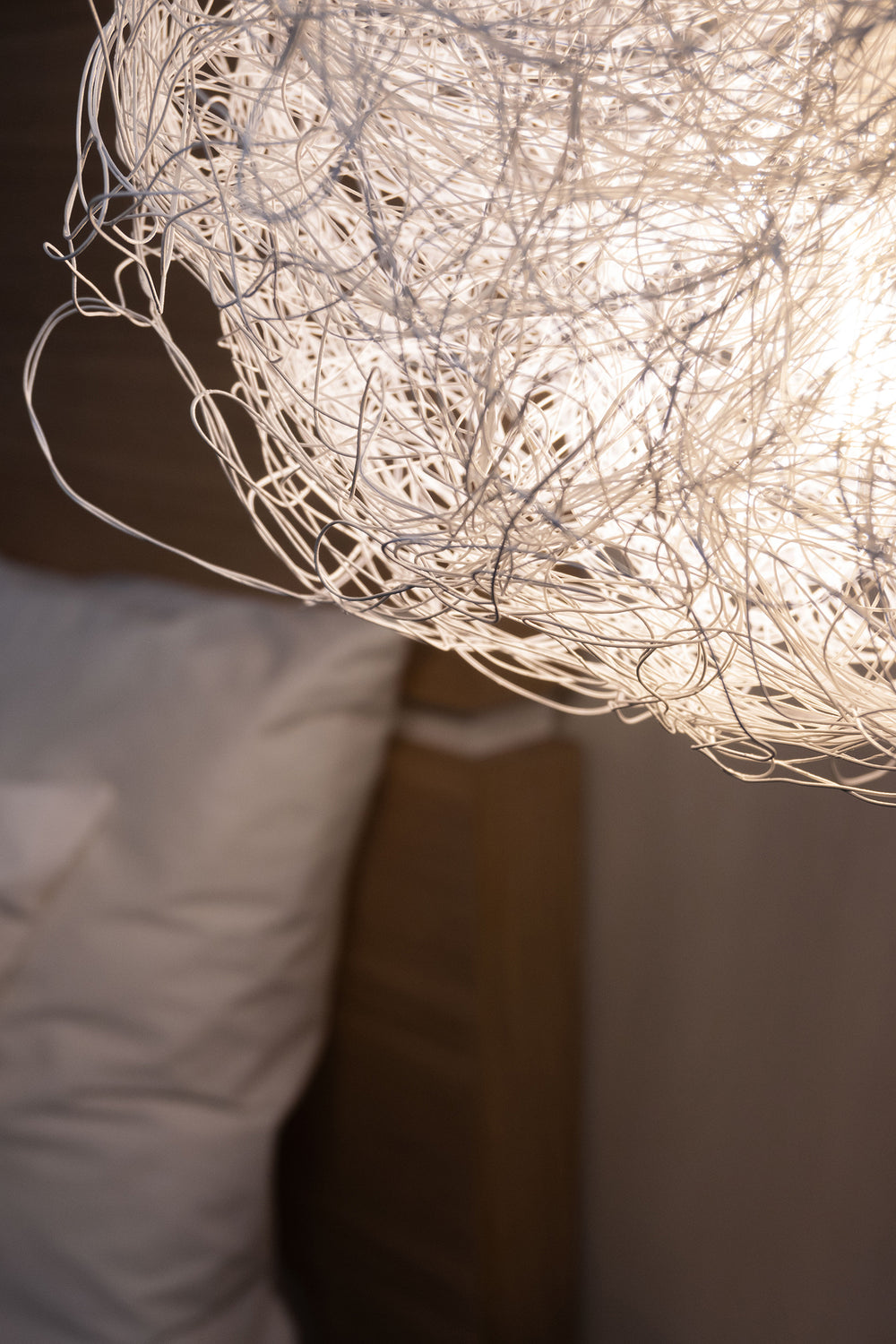 Pili Pendant Light