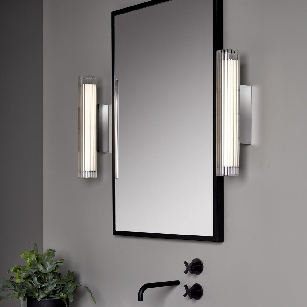 Io LED Bathroom Vanity Light