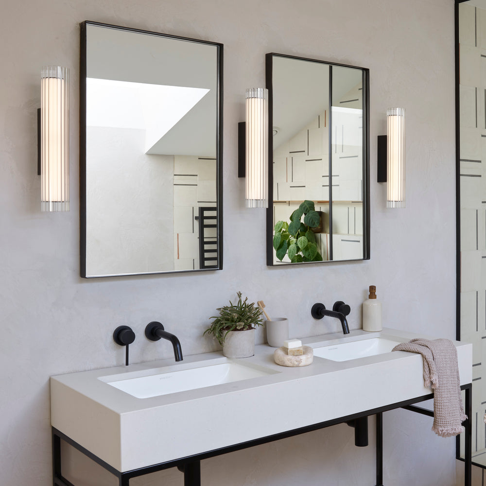 Io LED Bathroom Vanity Light