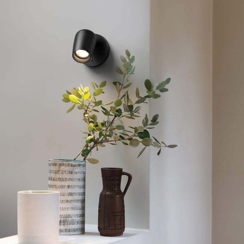 Koto Reading Wall Sconce