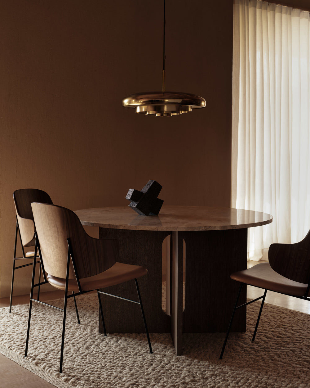 Androgyne Dining Table